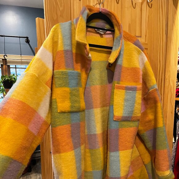 Davi & Dani Plaid Shacket - Picture 1 of 3